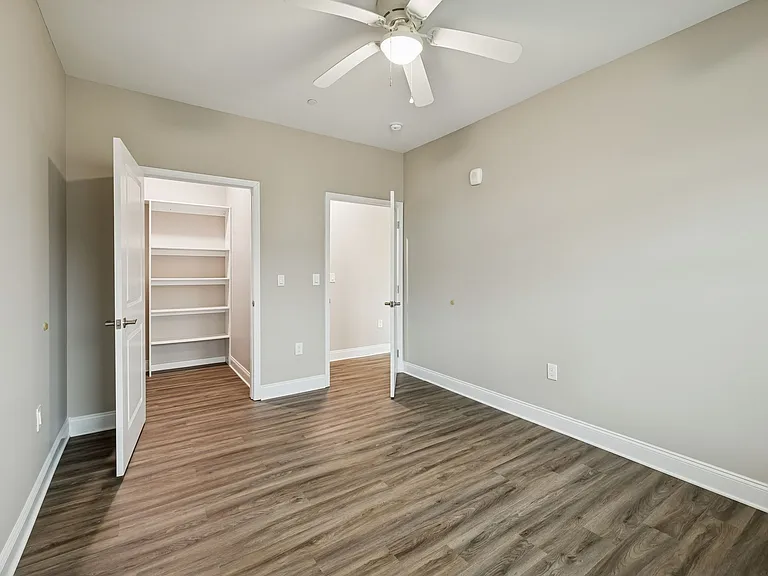 Zen Garden Apartments — Photo 91
