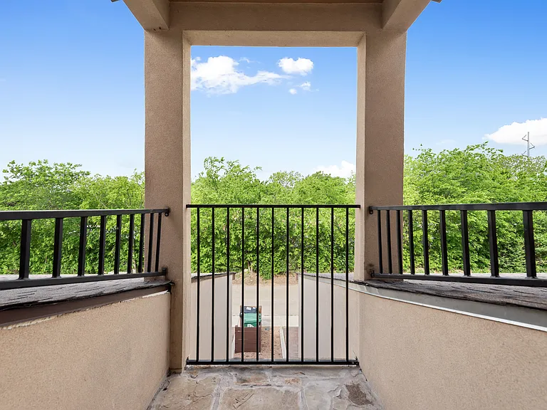 3009 Solana Cir — Photo 18