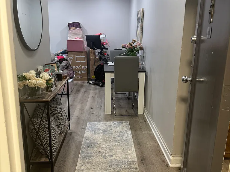 Entrance to Apartment.