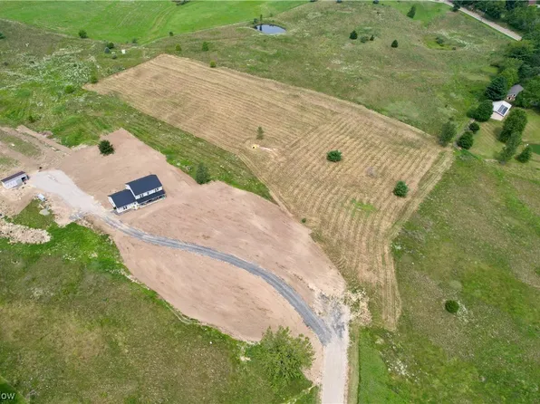 Murray Rd NW, Dover, OH 44622