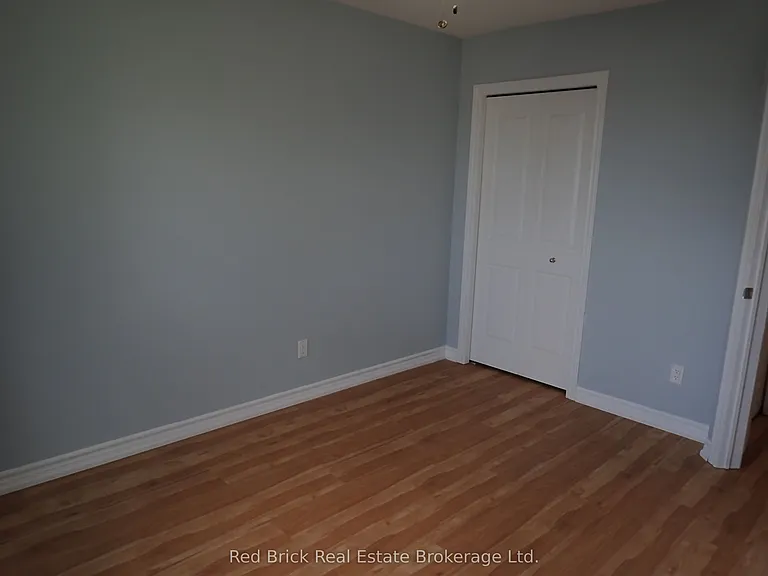 77 Summit Ridge Dr #UPPER — Photo 14