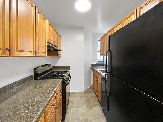 4th image of 2718 Frederick Douglas Blvd #5A
