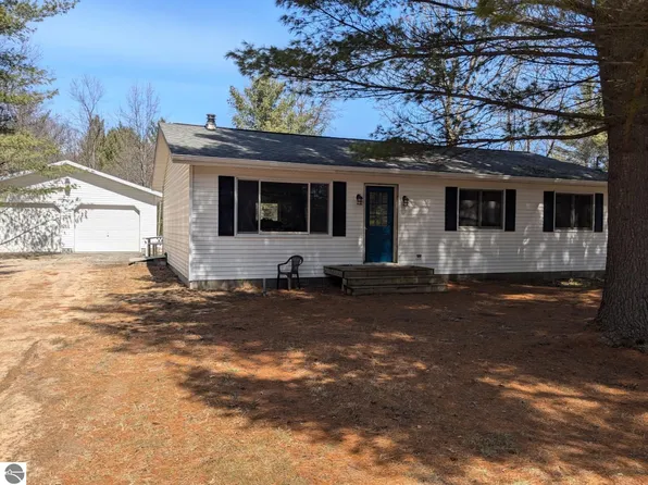 7374 Shoreward Trl, South Branch, MI 48761