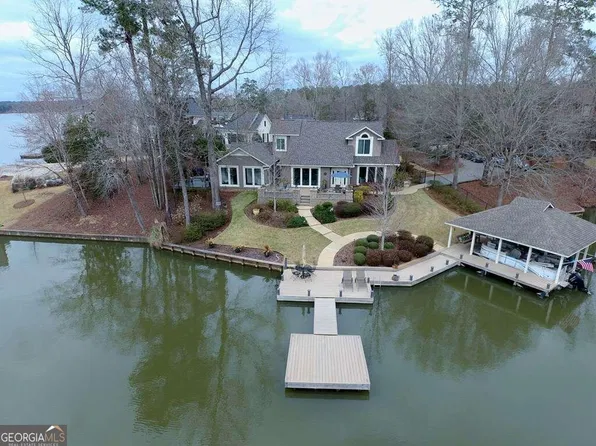 239 Robin Dr, Hamilton, GA 31811