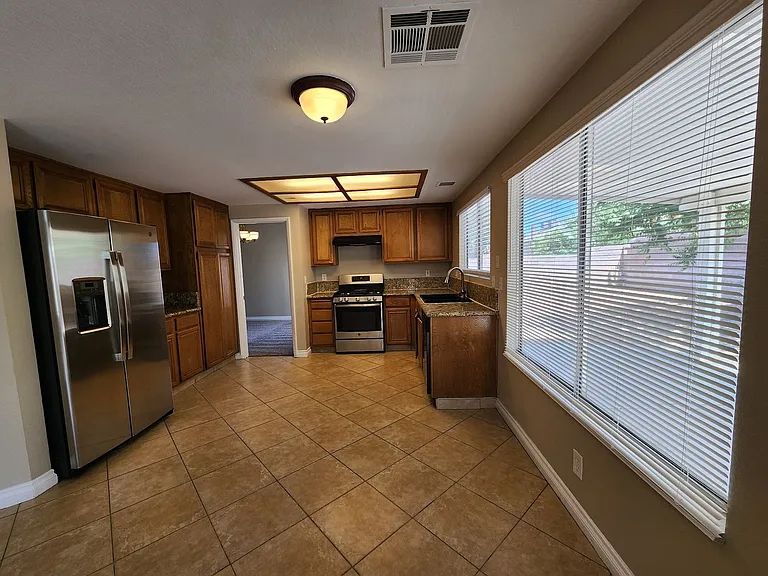 6703 Dominion Ct — Photo 15