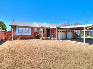 864 N Windermere Dr, Moore, OK 73160