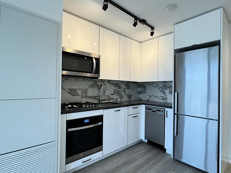 195 McCaul St #1906 — Photo 17