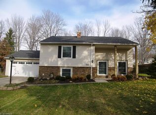 2241 Croydon Rd, Twinsburg, OH 44087