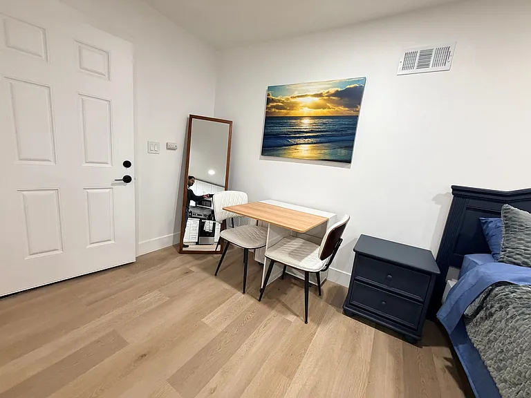 2941 Adriatic Ave #A — Photo 2