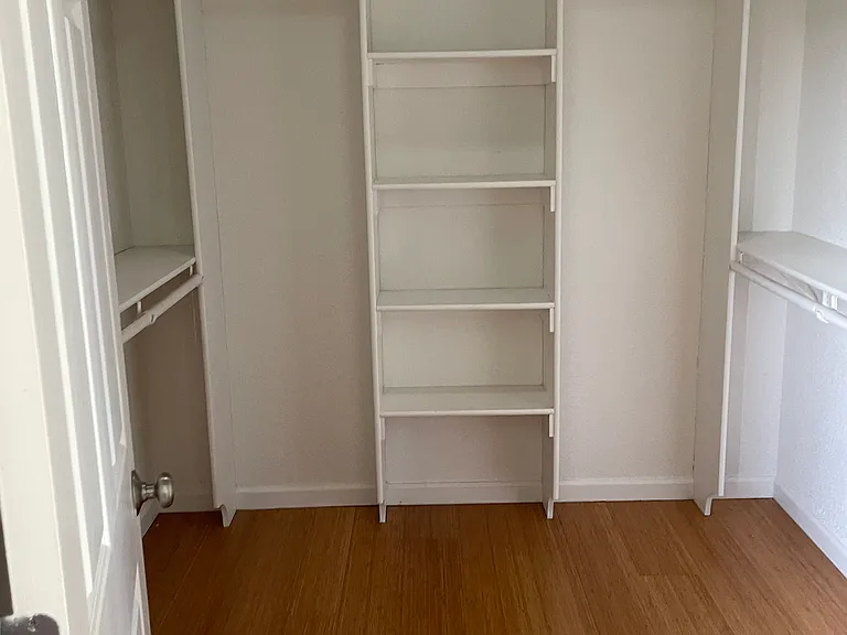 272 California Dr — Photo 17