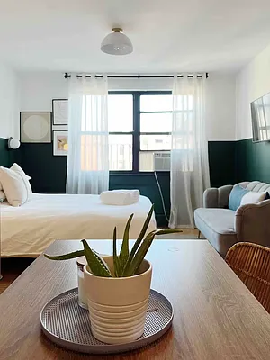 Rented by The Agency | media 16