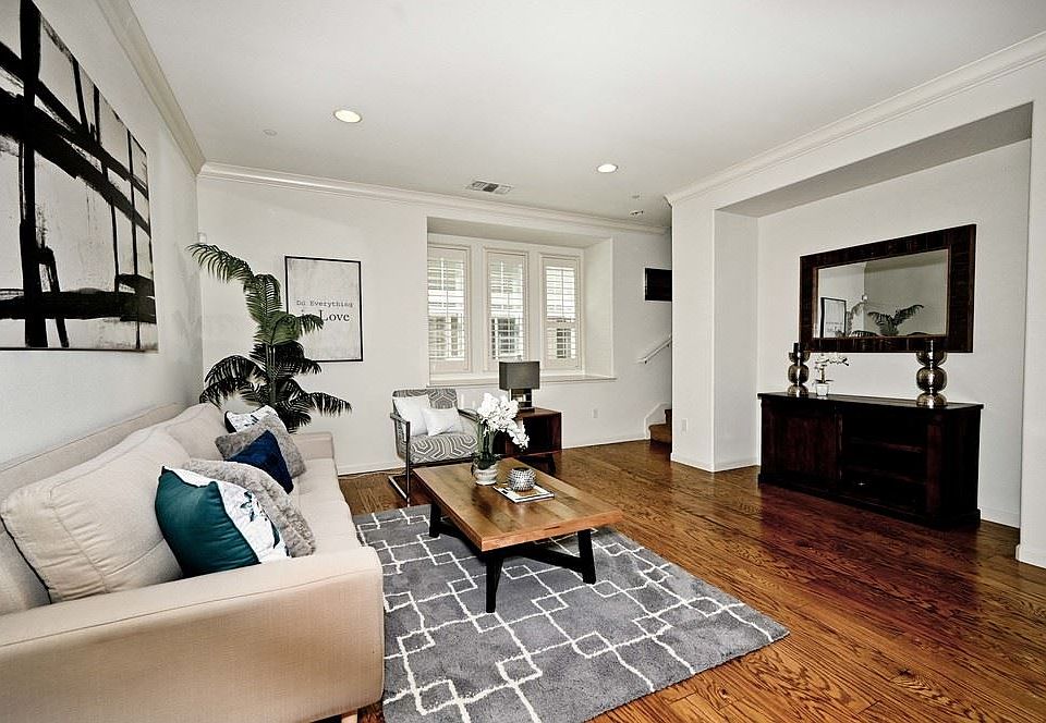 1st image of 6561 S Mariposa Ct