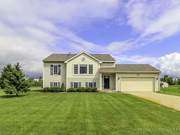 2nd image of 8355 Pebble Dr NE