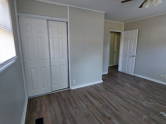 5th image of 313 Sherwood Ave