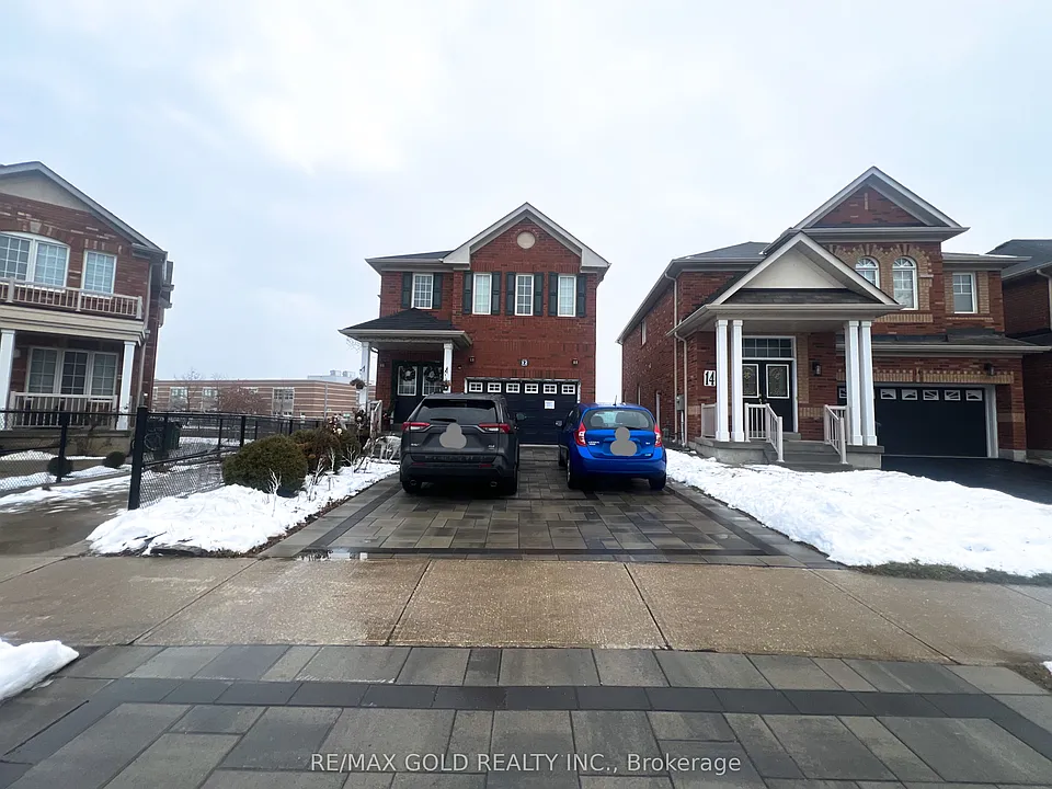 12 Lillian Cres #BASEMNT