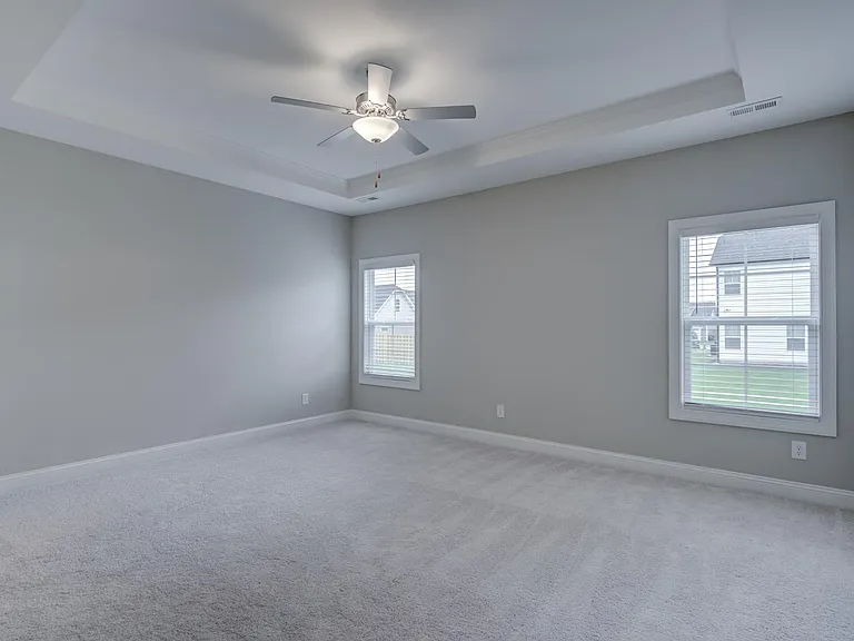 60 Kingsly Dr — Photo 20