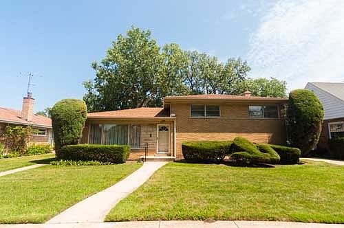1st image of 7433 Lowell Ave