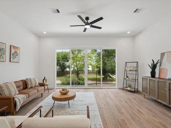 826 Curtin St #G, Houston, TX 77018