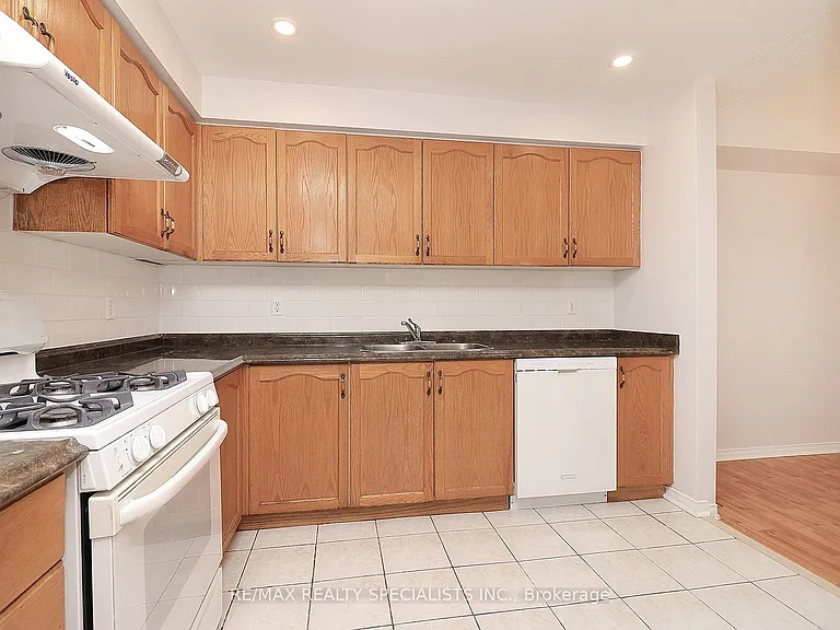 35 Malta Ave #5 — Photo 12