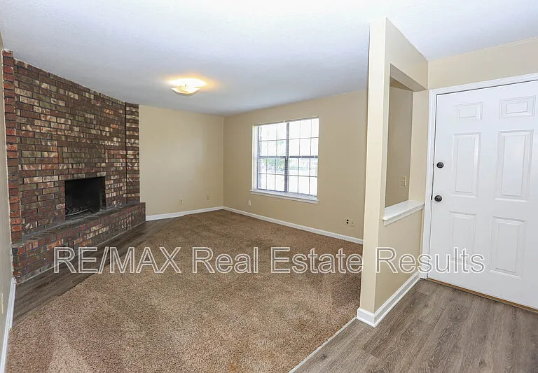 815 S 28th St — Photo 3