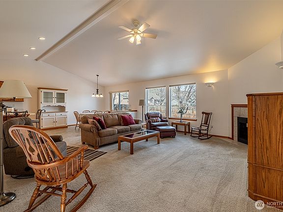 4th image of 312 Canyon Creek Drive