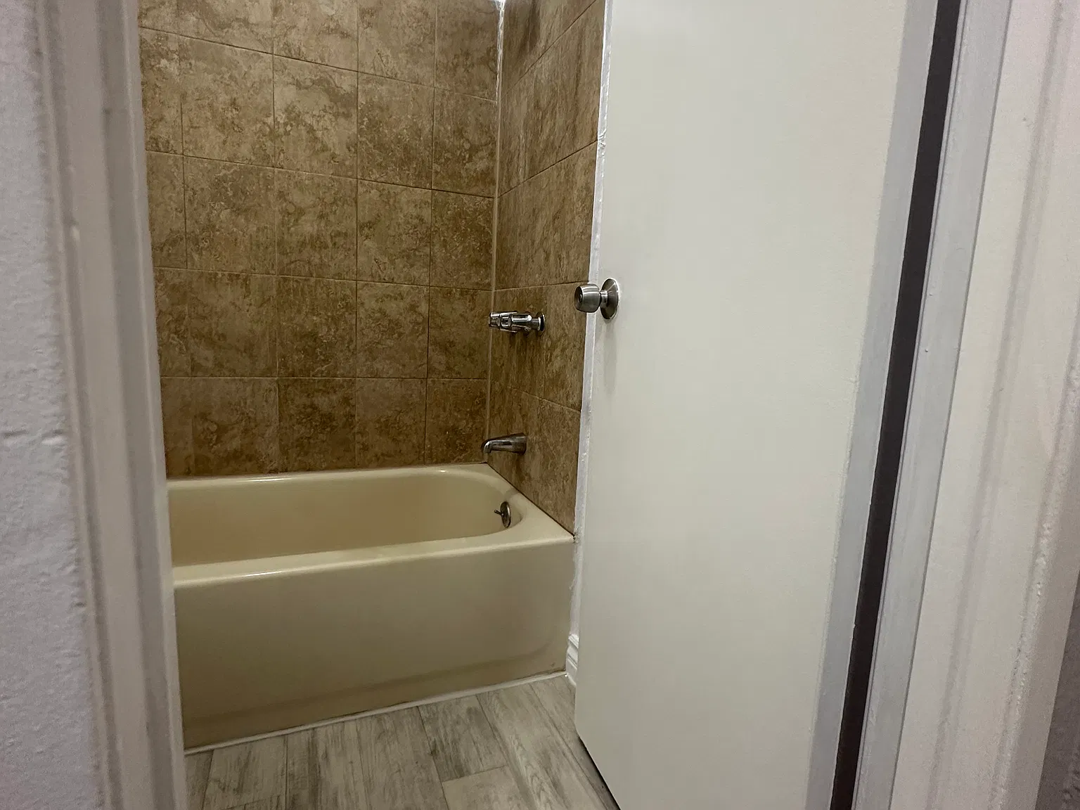 1 bed, $1,875 — Photo 2