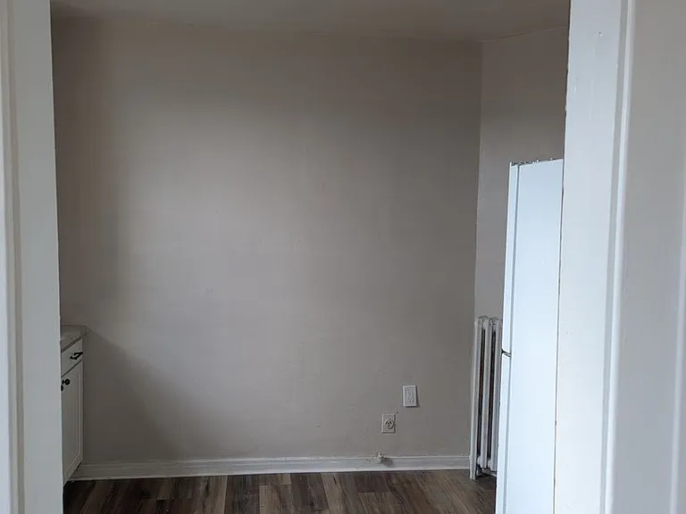 531 Halsey Ave — Photo 2
