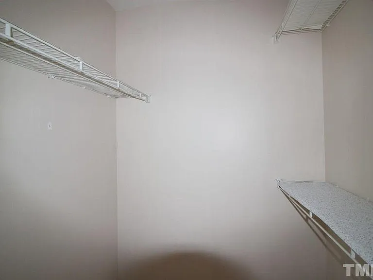 209 Ashley Brook Ct — Photo 14