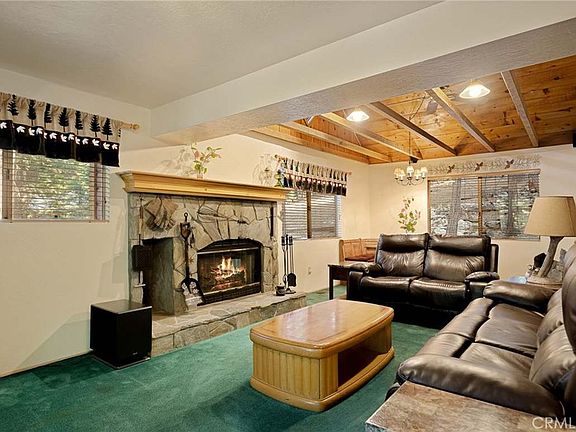 3rd image of 637 Crest Estates Ct