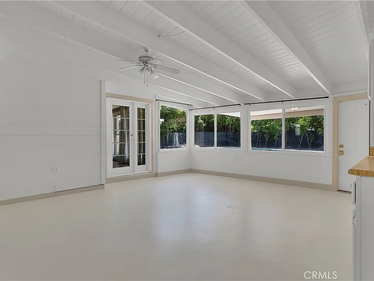 11944 Hesby St — Photo 36