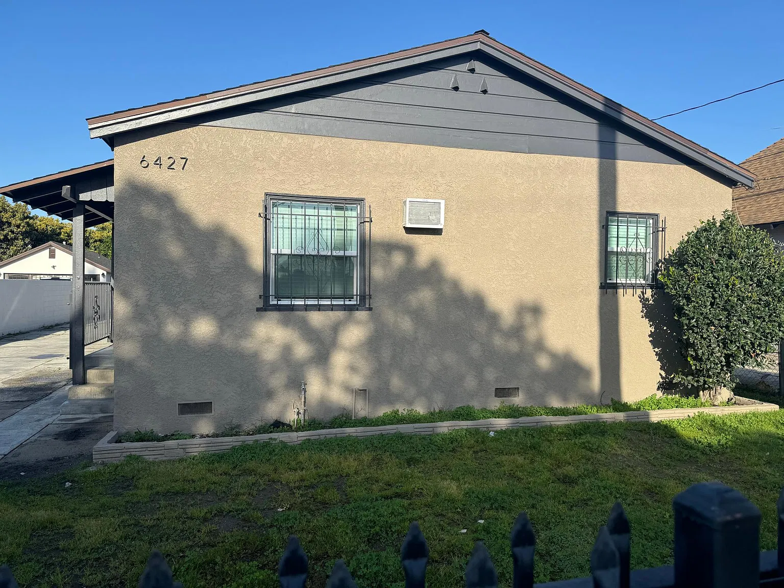 Otis Ave, Bell — Photo 2