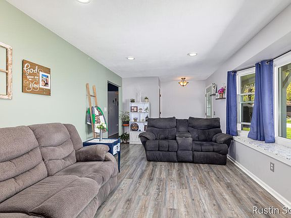 5th image of 4676 Meleana Ct SW