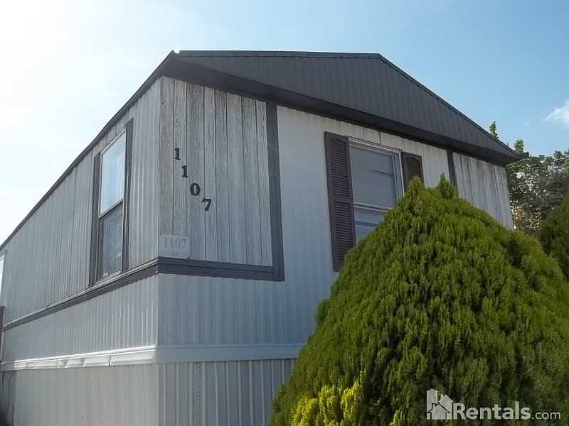 2nd image of 1107 Redman Dr