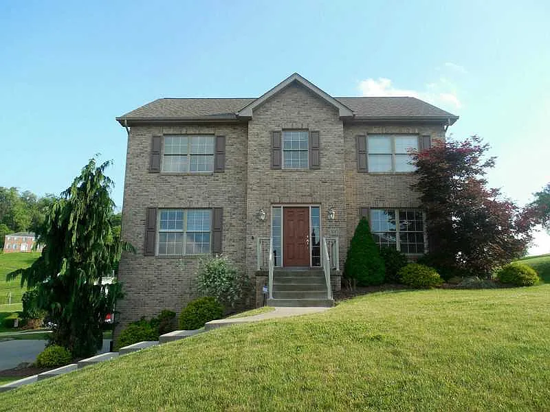 3015 Scenic Ct photo 1
