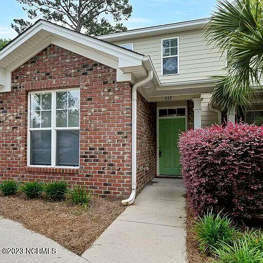 933 Downey Branch Ln — Photo 2