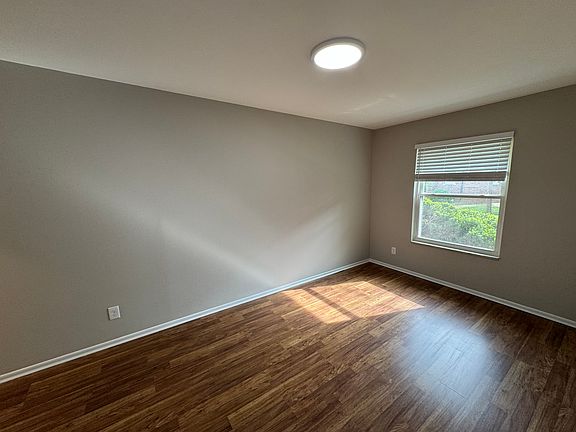 5th image of 7303 Myrtle Ave