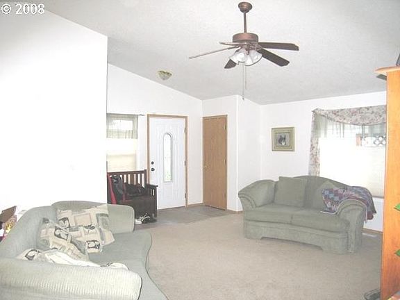 2nd image of 4304 NE 125th Ave