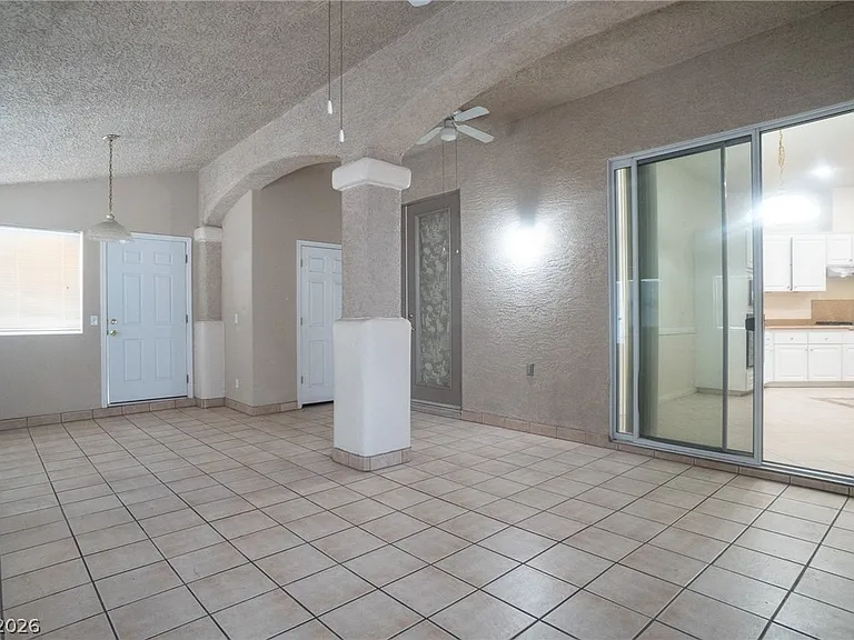 7861 Darby Ave — Photo 36