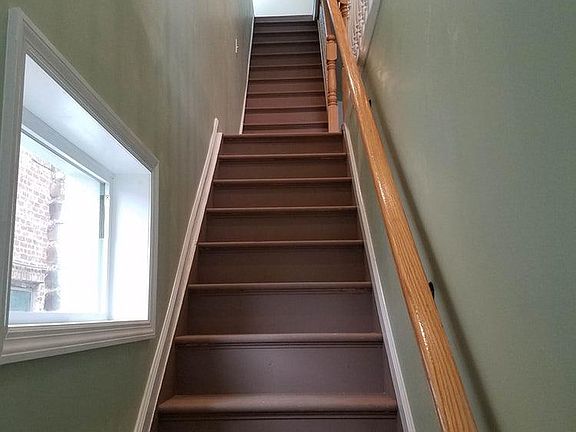 4th image of 14724 109th Ave #2