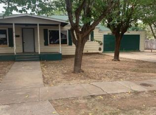 909 N 6th St, Lamesa, TX 79331