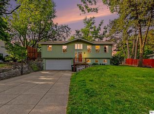 10021 Emmet St, Omaha, NE 68134