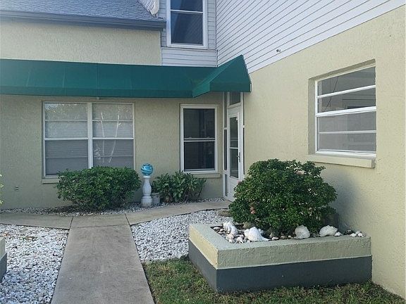 2nd image of 303 McGregor Park Cir