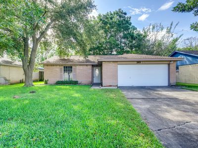 2010 Mocking Bird Ln, La Porte, TX, 77571