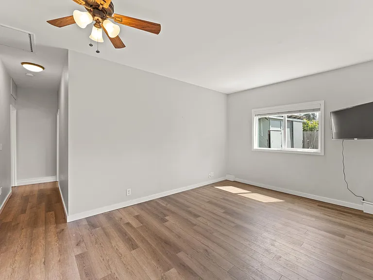 411 Rhodora Heights Rd #B — Photo 6