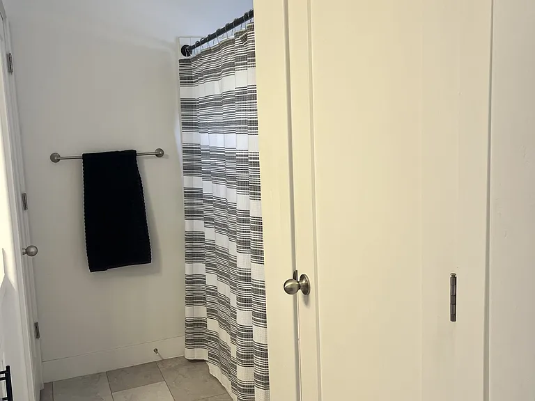5156 E Lakefield Dr — Photo 8
