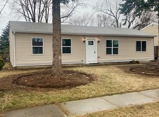 204 Nippert Ave, Romeoville, IL 60446