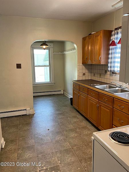 2nd image of 25 Lishakill Road