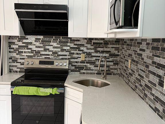 2nd image of 216 N Camac St #1