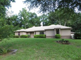 14718 Cape Dr E, Jacksonville, FL 32226