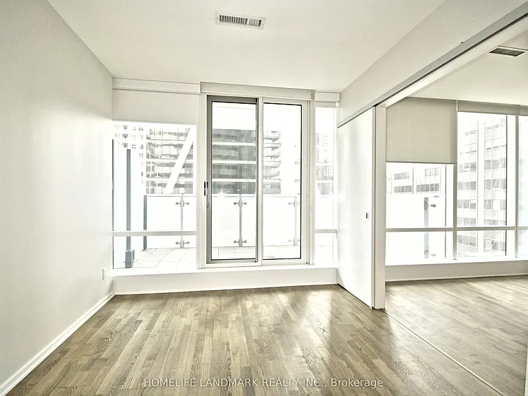 1 Bloor St E #809 — Photo 8